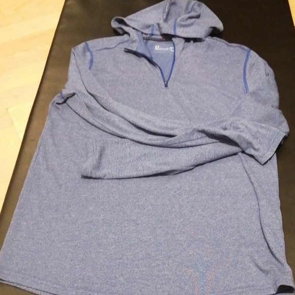 Under armour long shirts - Picture 1 of 5